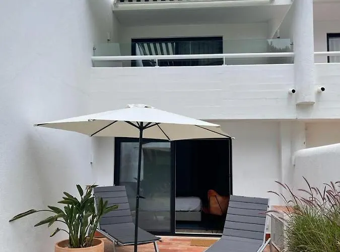 Victory Village 10c アパート *